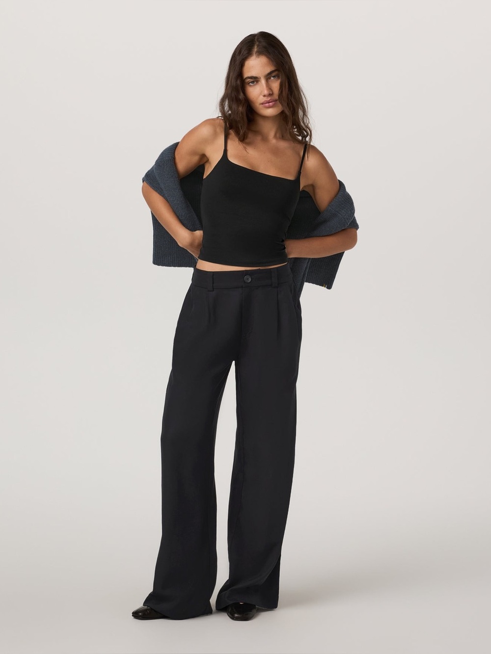 Vuori Trestles Twill Wide-Leg Trousers Elegant Drape Tailored Sporty Chic